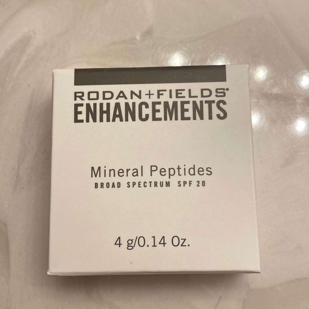 Rodan & Fields mineral peptides, light shade
